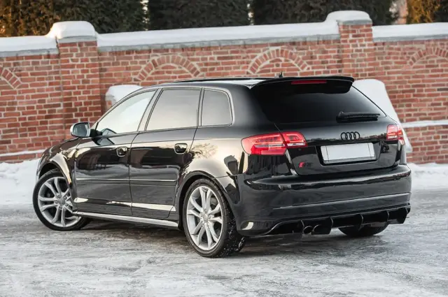 AUDI S3 Sportback Standard