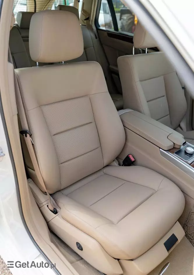 MERCEDES-BENZ Klasa E 350 4-Matic BlueEff Avantgarde