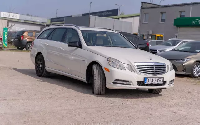 MERCEDES-BENZ Klasa E 350 4-Matic BlueEff Avantgarde