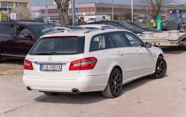 MERCEDES-BENZ Klasa E 350 4-Matic BlueEff Avantgarde