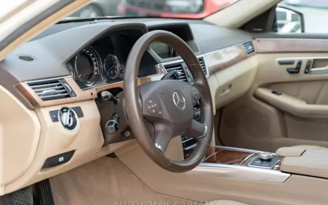 MERCEDES-BENZ Klasa E 350 4-Matic BlueEff Avantgarde