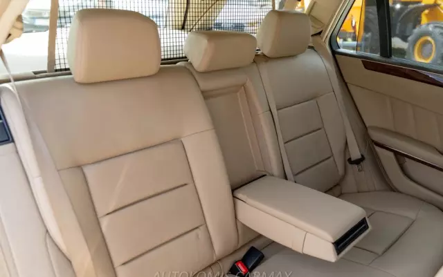 MERCEDES-BENZ Klasa E 350 4-Matic BlueEff Avantgarde