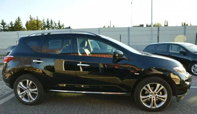 NISSAN Murano 