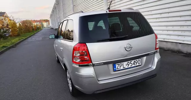 OPEL Zafira 