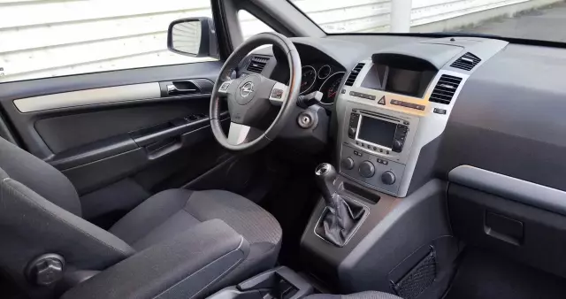 OPEL Zafira 