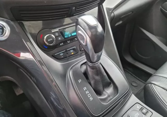 FORD Kuga 2.0 TDCi 4x4 Individual