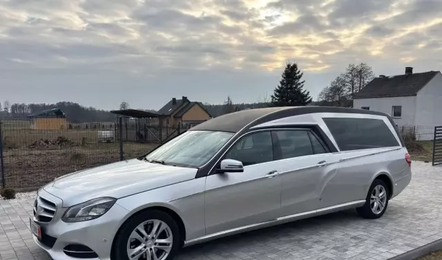 MERCEDES-BENZ Klasa E 