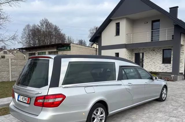 MERCEDES-BENZ Klasa E 