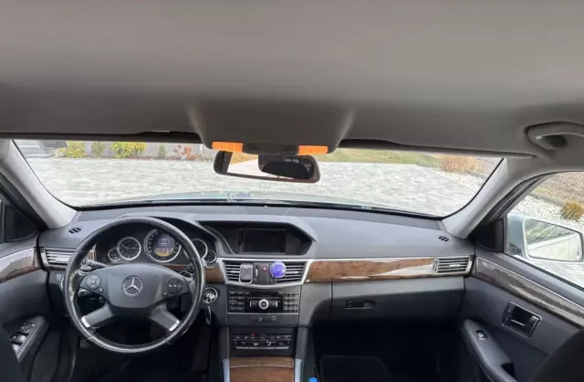 MERCEDES-BENZ Klasa E 