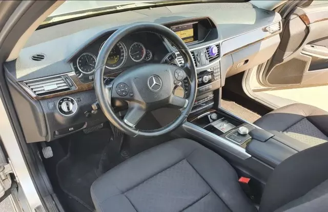 MERCEDES-BENZ Klasa E 