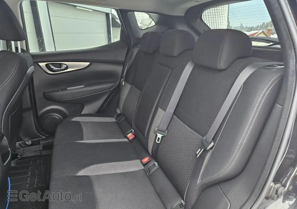NISSAN Qashqai 1.3 DIG-T N-Connecta