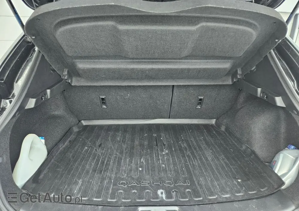 NISSAN Qashqai 1.3 DIG-T N-Connecta