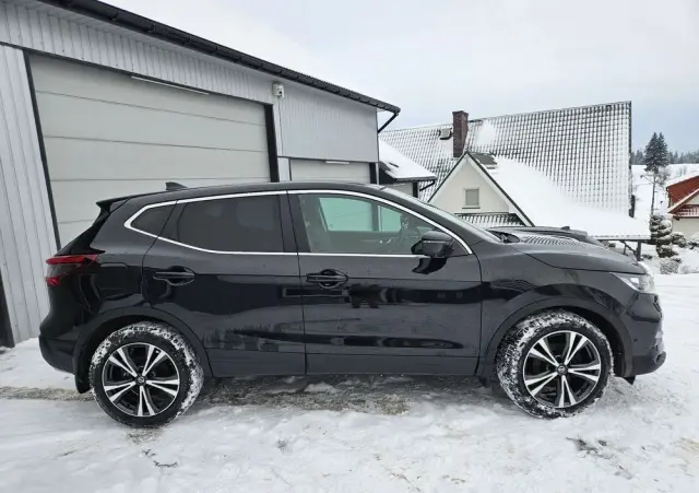 NISSAN Qashqai 1.3 DIG-T N-Connecta