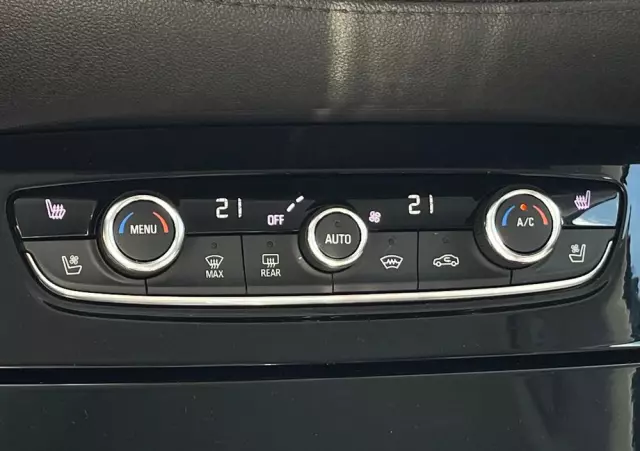 OPEL Grandland X 1.6 T PHEV 4x4 Ultimate