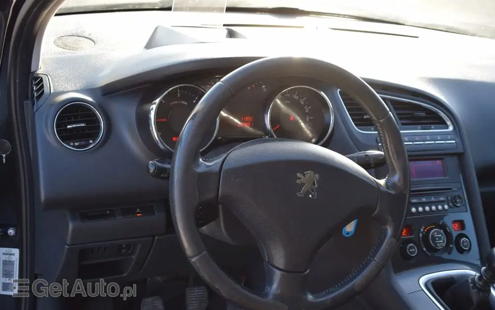 PEUGEOT 5008 HDI FAP 150 Premium