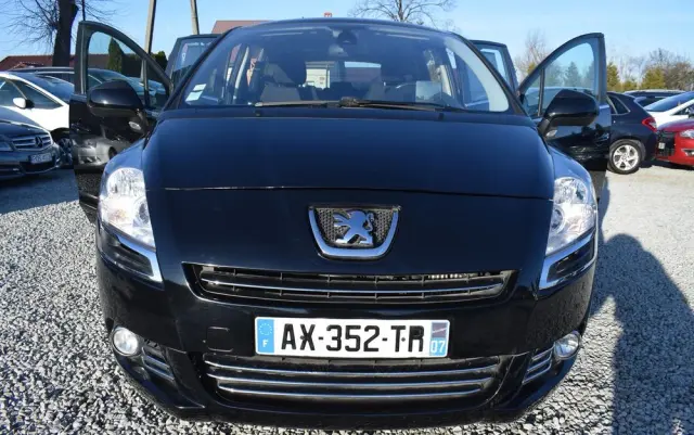 PEUGEOT 5008 HDI FAP 150 Premium