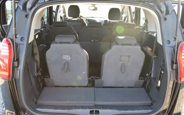 PEUGEOT 5008 HDI FAP 150 Premium