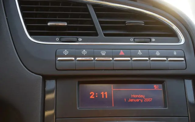 PEUGEOT 5008 HDI FAP 150 Premium