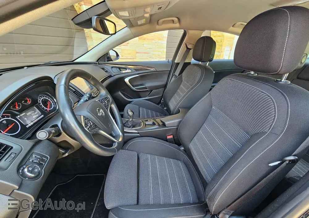 OPEL Insignia 1.6 T Cosmo S&S EU6