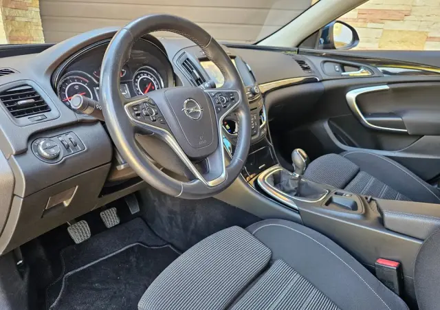 OPEL Insignia 1.6 T Cosmo S&S EU6