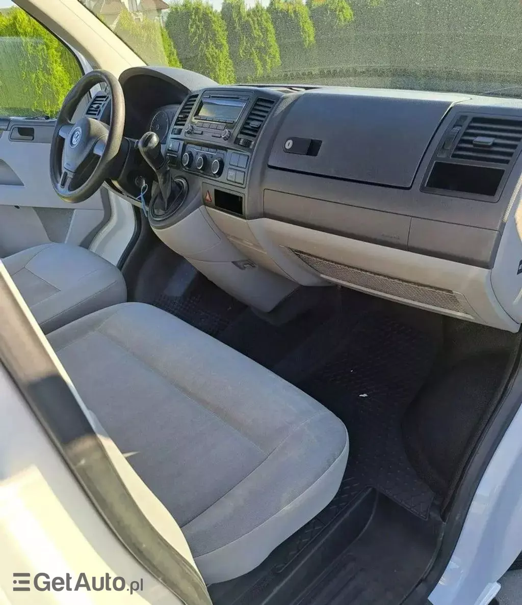 VOLKSWAGEN TRANSPORTER 