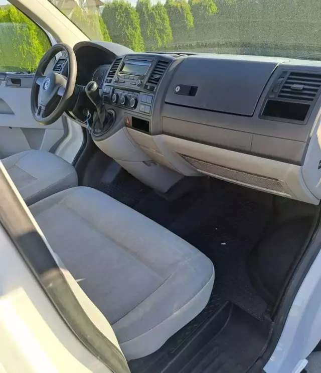 VOLKSWAGEN TRANSPORTER 