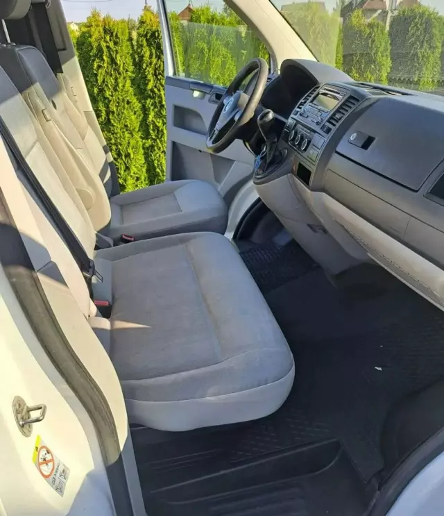 VOLKSWAGEN TRANSPORTER 