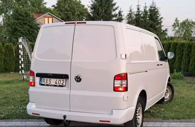 VOLKSWAGEN TRANSPORTER 