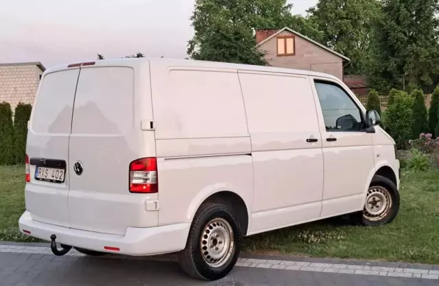 VOLKSWAGEN TRANSPORTER 