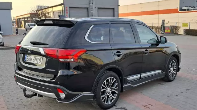 MITSUBISHI Outlander 2.0 2WD CVT Diamant Edition+