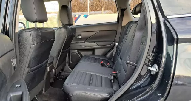 MITSUBISHI Outlander 2.0 2WD CVT Diamant Edition+