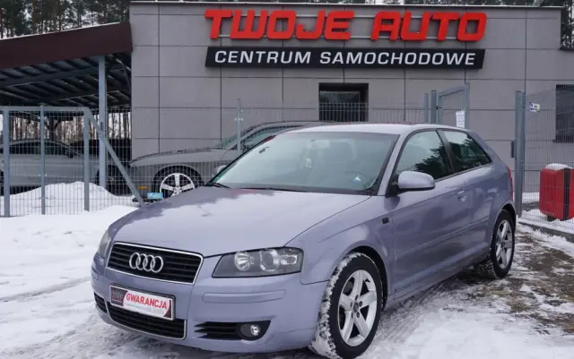 AUDI A3 3-drzwiowe 1.6 Ambiente