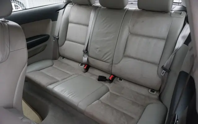 AUDI A3 3-drzwiowe 1.6 Ambiente