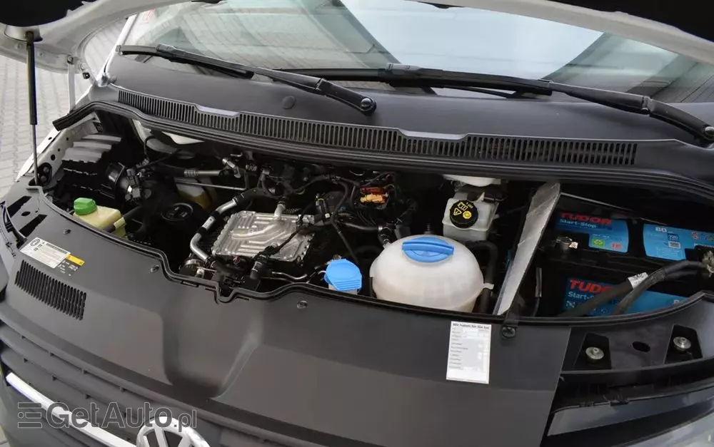 VOLKSWAGEN TRANSPORTER T6 DOKA 