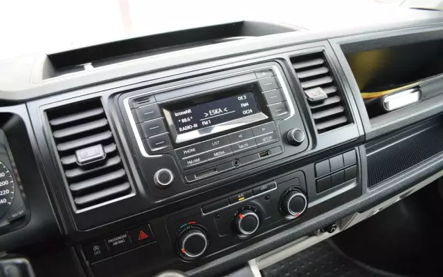 VOLKSWAGEN TRANSPORTER T6 DOKA 