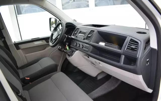 VOLKSWAGEN TRANSPORTER T6 DOKA 