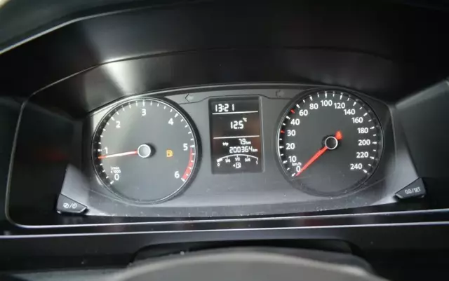 VOLKSWAGEN TRANSPORTER T6 DOKA 