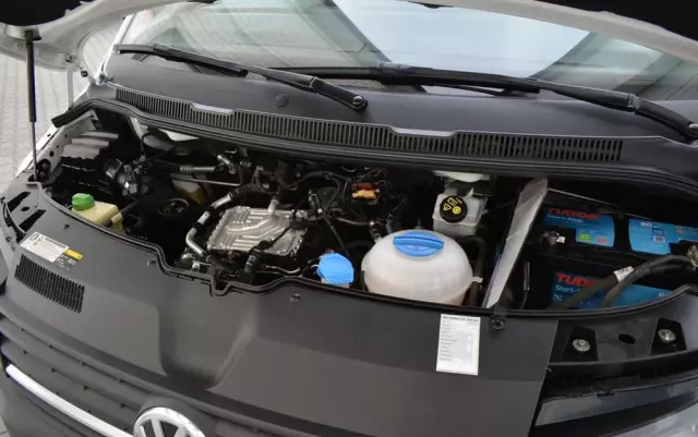 VOLKSWAGEN TRANSPORTER T6 DOKA 