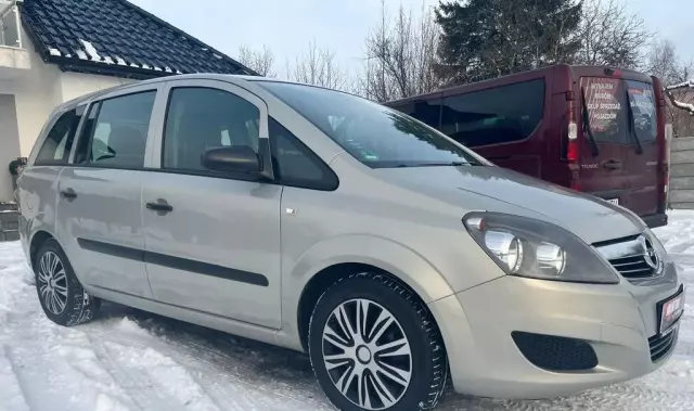 OPEL Zafira 