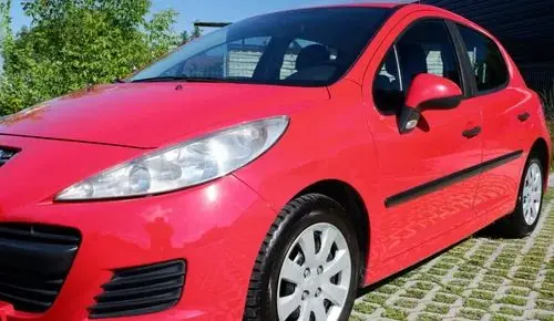 PEUGEOT 207 