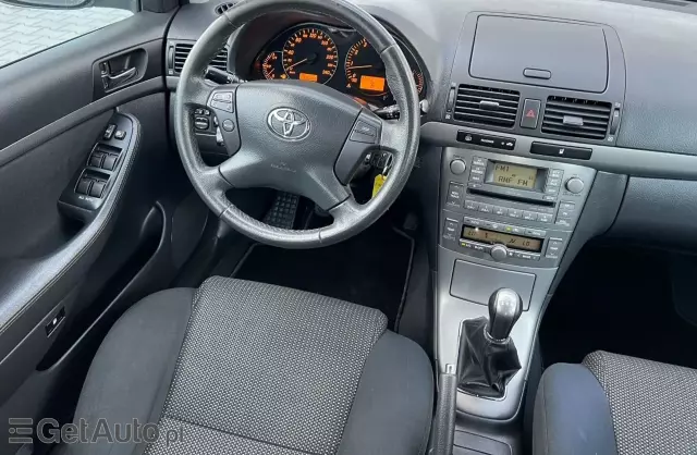 TOYOTA Avensis 