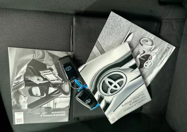 TOYOTA Corolla 2.0 Hybrid Comfort