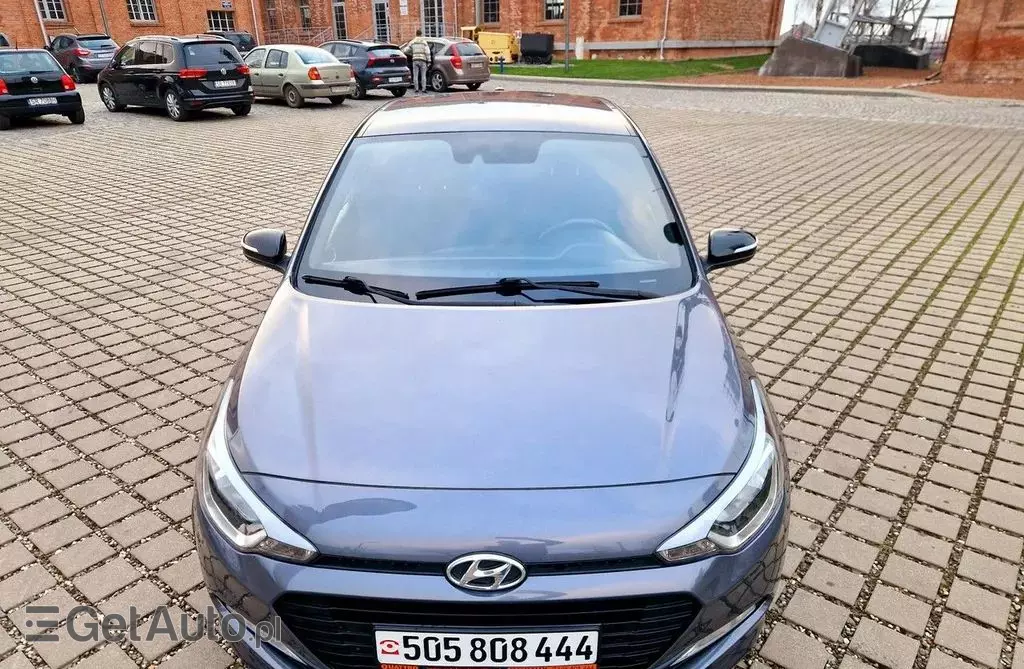 HYUNDAI I20 