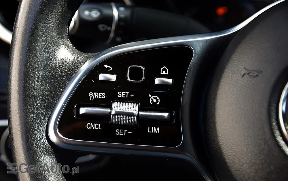 MERCEDES-BENZ GLC 200 4-Matic