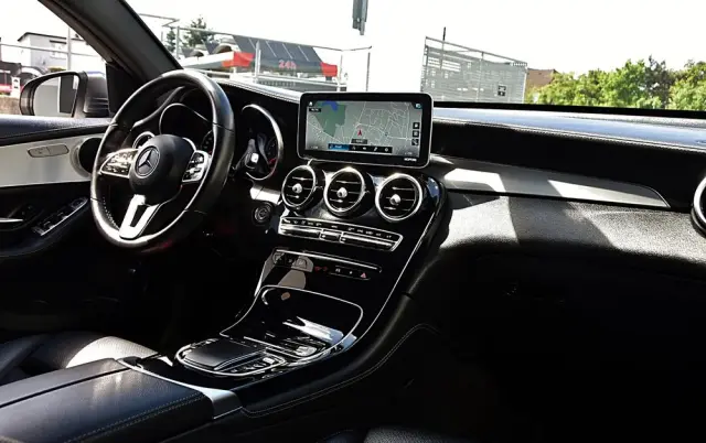MERCEDES-BENZ GLC 200 4-Matic