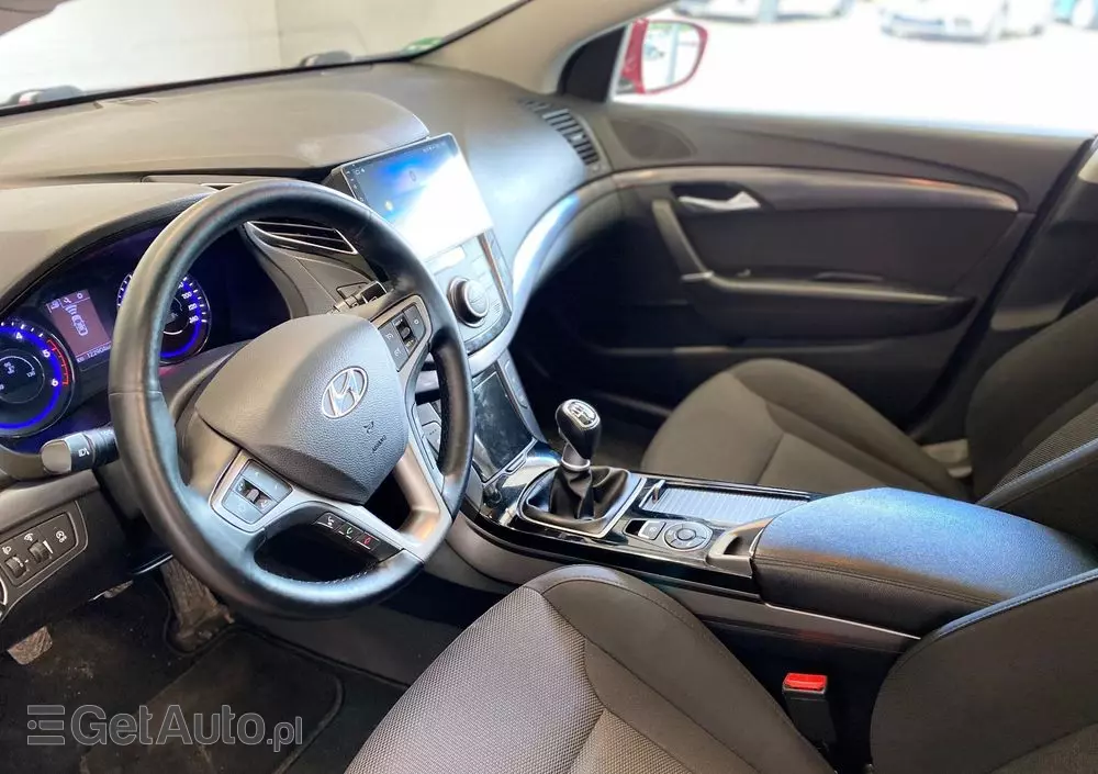 HYUNDAI I40 1.7 CRDi Comfort +