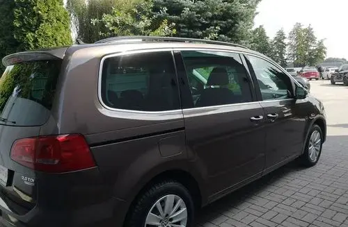 VOLKSWAGEN Sharan 