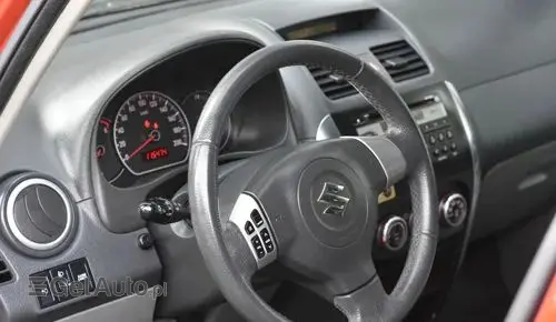 SUZUKI SX4 