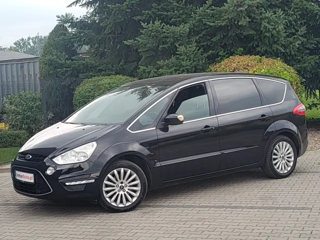 FORD S-Max Titanium
