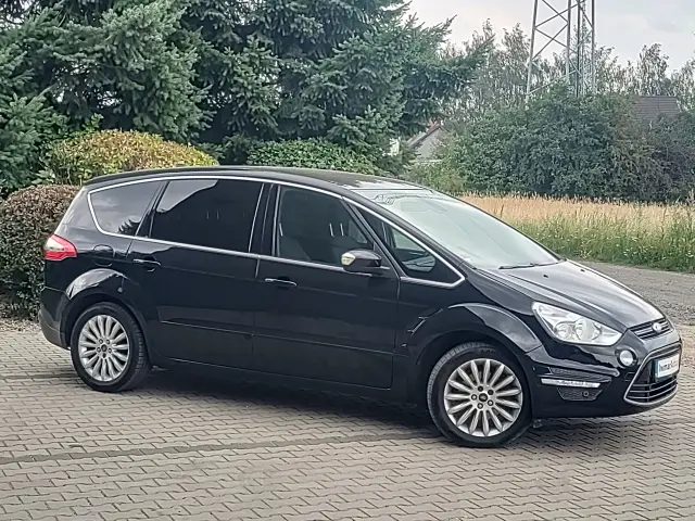 FORD S-Max Titanium